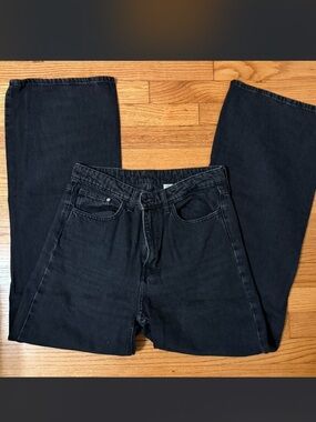 Women’s H&M black denim ultra high waisted regular fit wide jeans